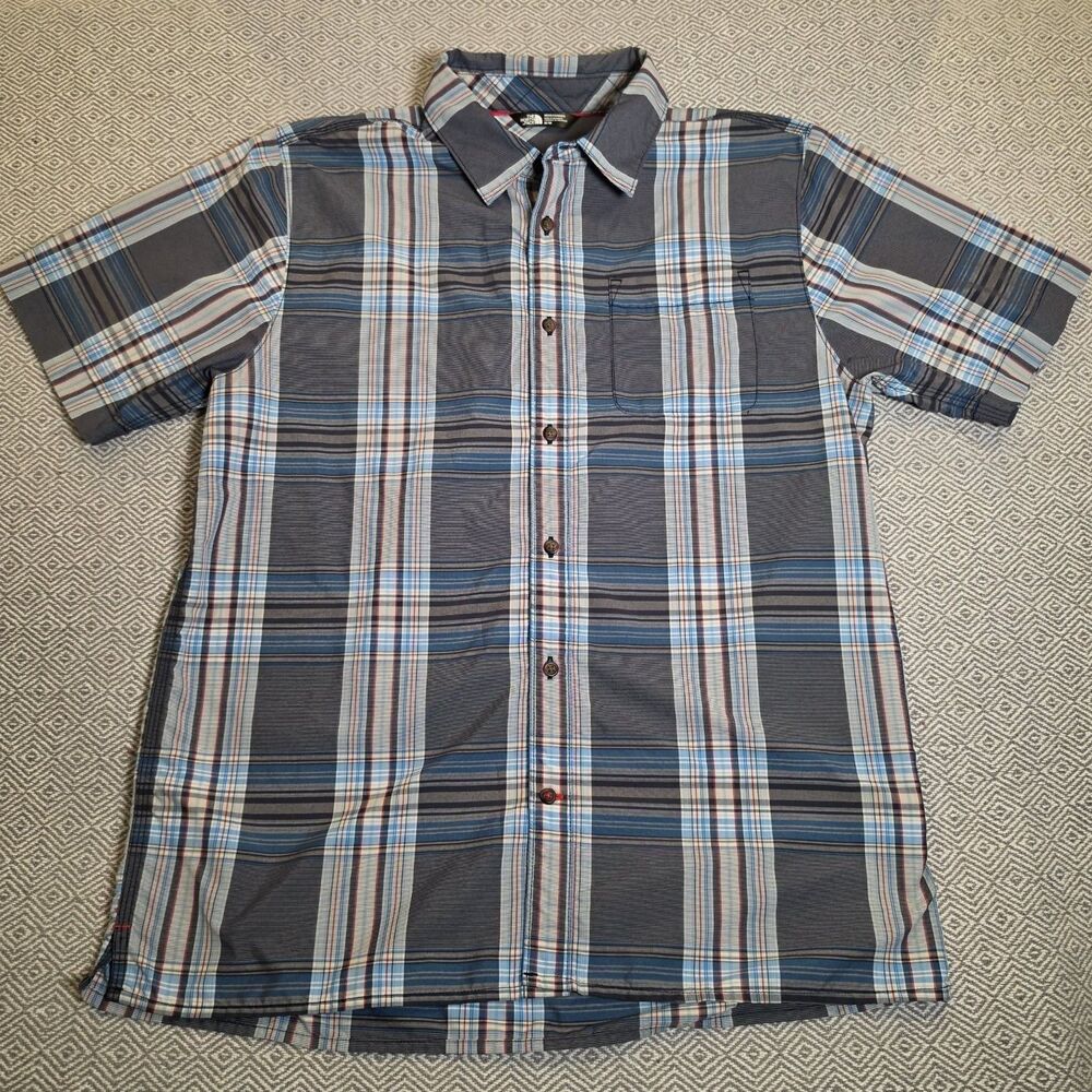 The North Face Men’s Plaid Button-Up Shirt M